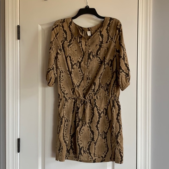 Snakeskin mini-dress - Picture 1 of 3
